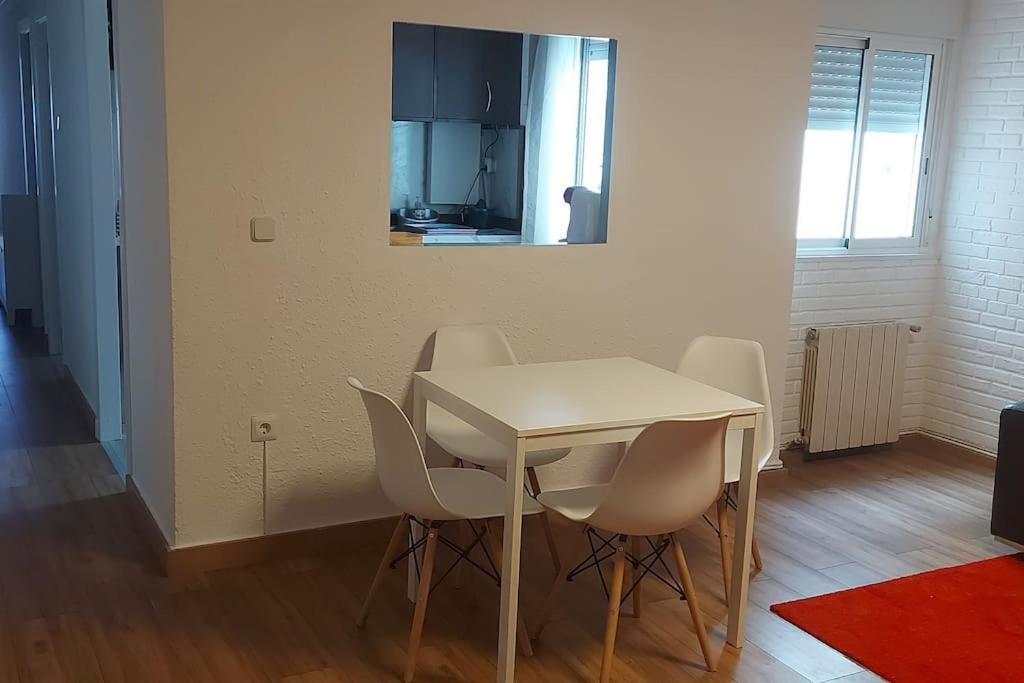 Precioso Piso-Apartamento En Barrio De ซาราโกซา ภายนอก รูปภาพ