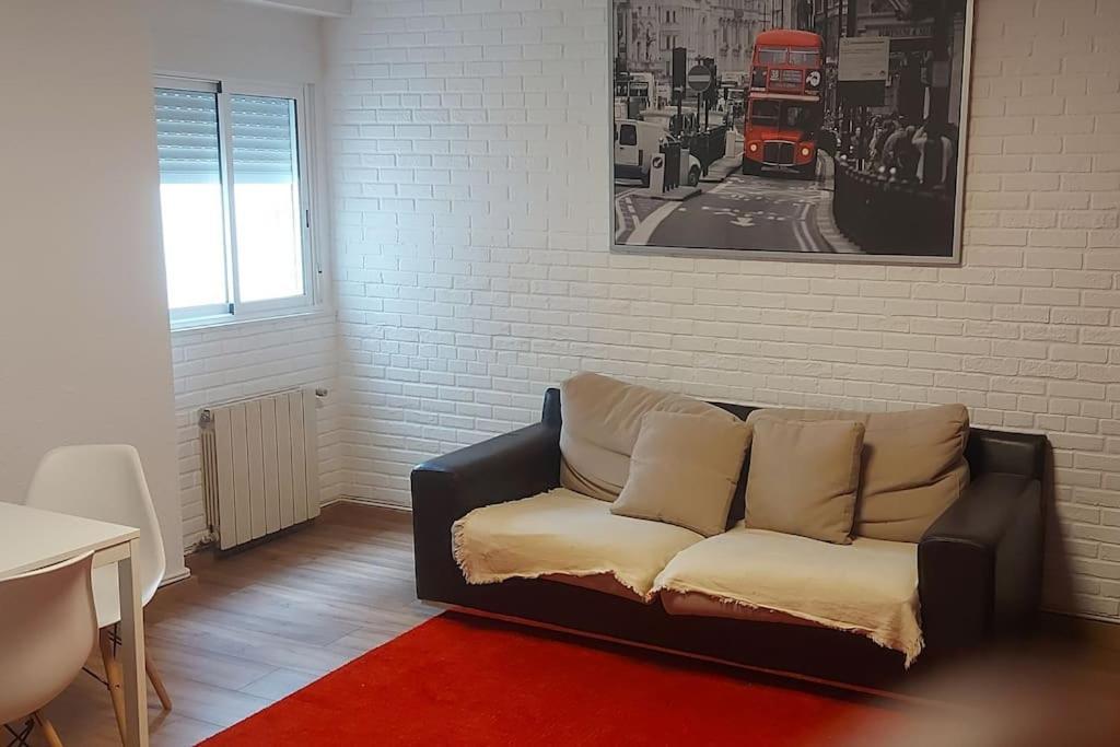 Precioso Piso-Apartamento En Barrio De ซาราโกซา ภายนอก รูปภาพ